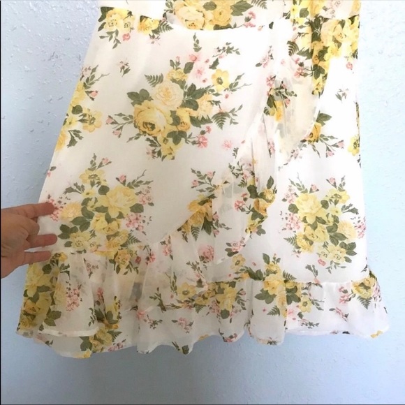 Disney Short Sleeve Ruffle Floral Dress-Juniors - Picture 3 of 6